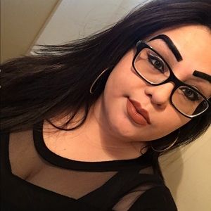 Meet your Posher, Sonia